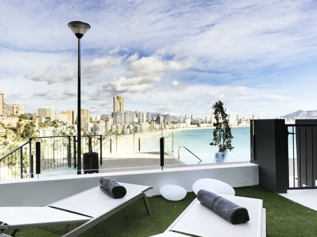 Résidence Luxuriöses Apartment mit Pool und Garage am Poniente Beach!