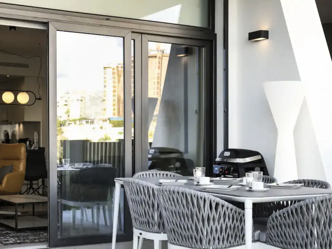 Résidence Luxuriöses Apartment mit Pool und Garage am Poniente Beach!