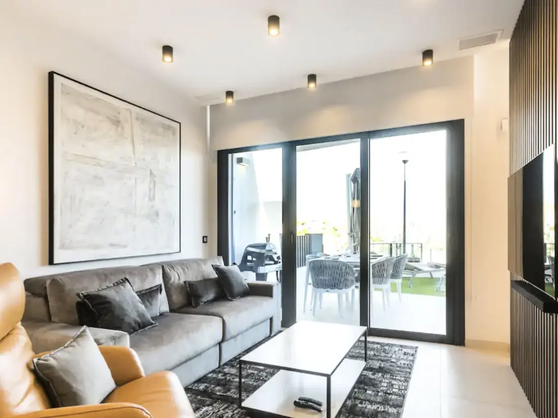 Résidence Luxuriöses Apartment mit Pool und Garage am Poniente Beach!