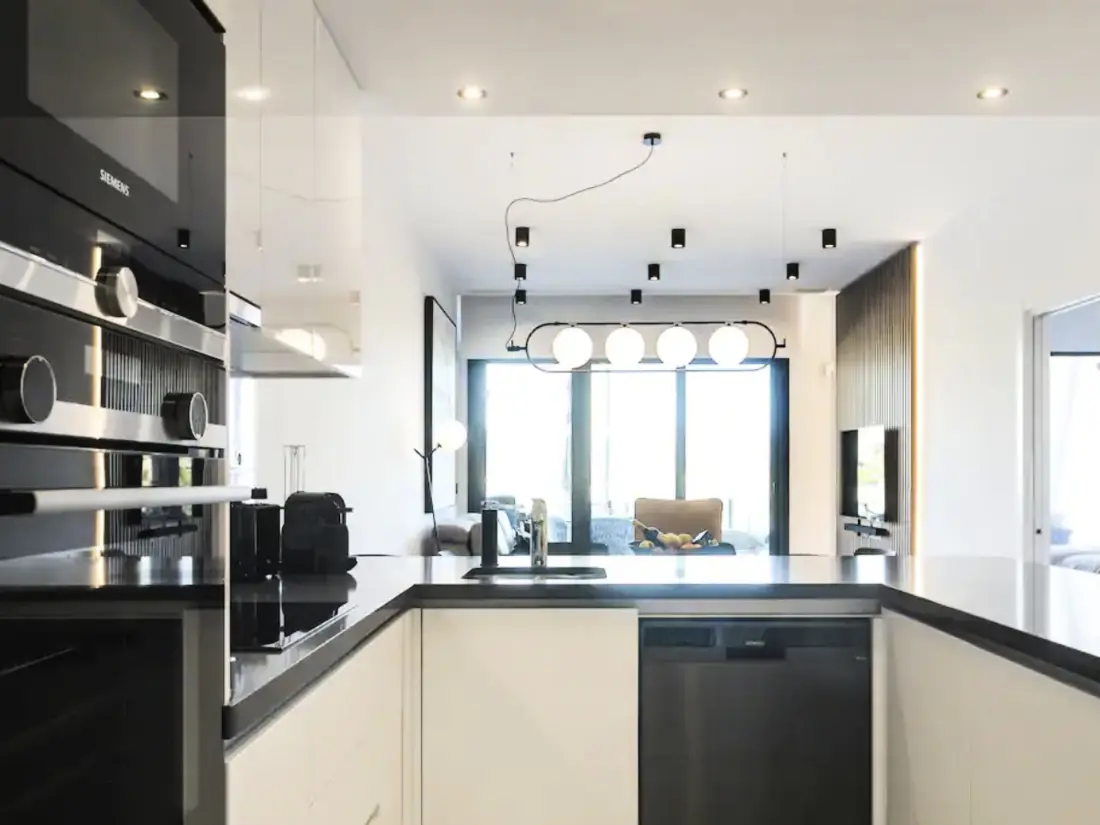 Résidence Luxuriöses Apartment mit Pool und Garage am Poniente Beach!