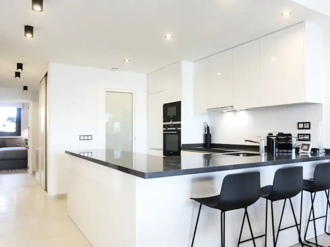 Résidence Luxuriöses Apartment mit Pool und Garage am Poniente Beach!
