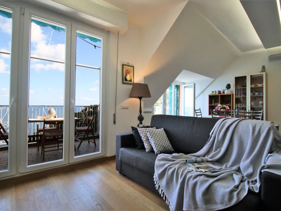 Résidence mit Terrasse
