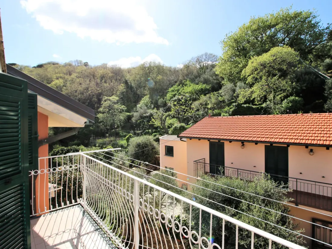 Résidence mit Terrasse