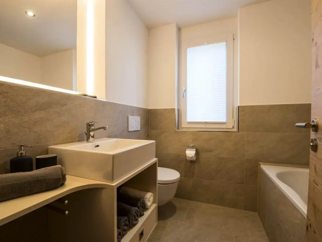 Résidence Huwetz 2. OG Süd Appartement/Fewo, Dusche oder Bad, WC 4 Zimmerwohnung, 6-Betten