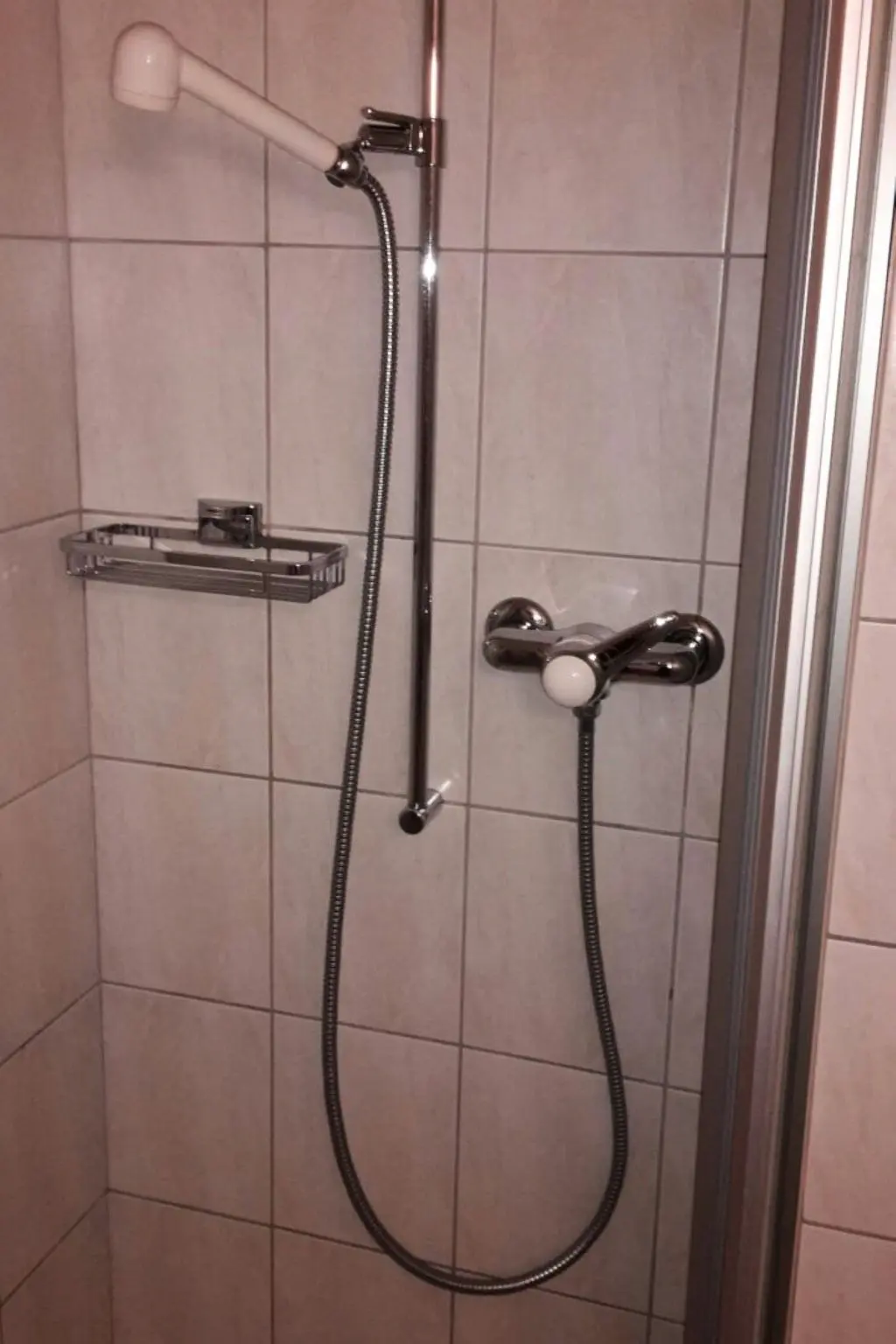Résidence Konkordia 2 EG Süd-Ost Appartement/Fewo, Dusche oder Bad, WC