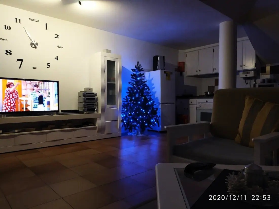 Résidence mit Terrasse