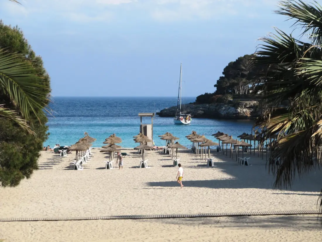 Résidence Wohnung in Cala D'or mit gemeinsamem Pool, Terrasse und Garten