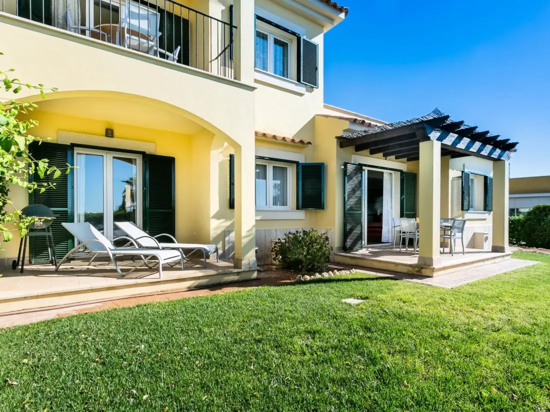 Résidence Strandnahes, modernes Reihenhaus mit Pool