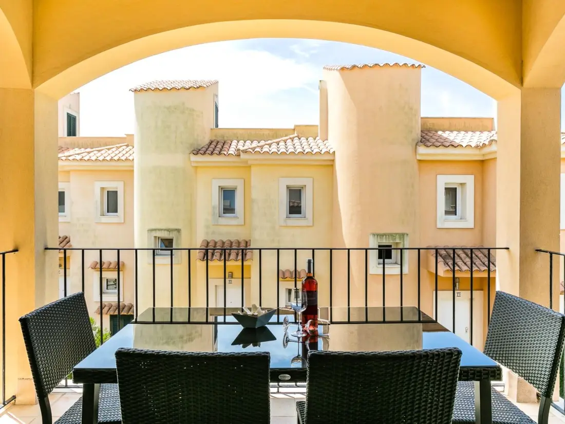 Résidence Wohnung mit gemeinsamem Pool, Grill und Meerblick