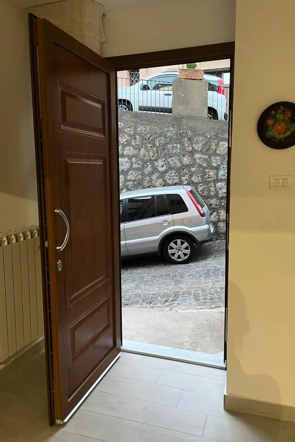Résidence Wohnung mit Balkon