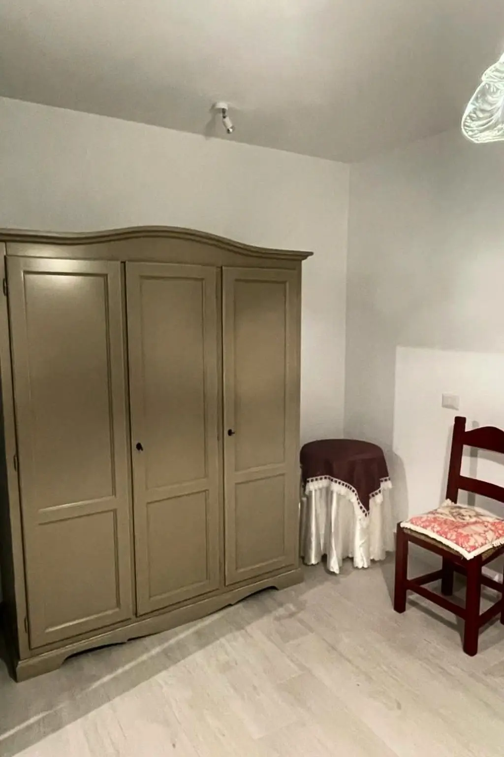 Résidence Wohnung mit Balkon