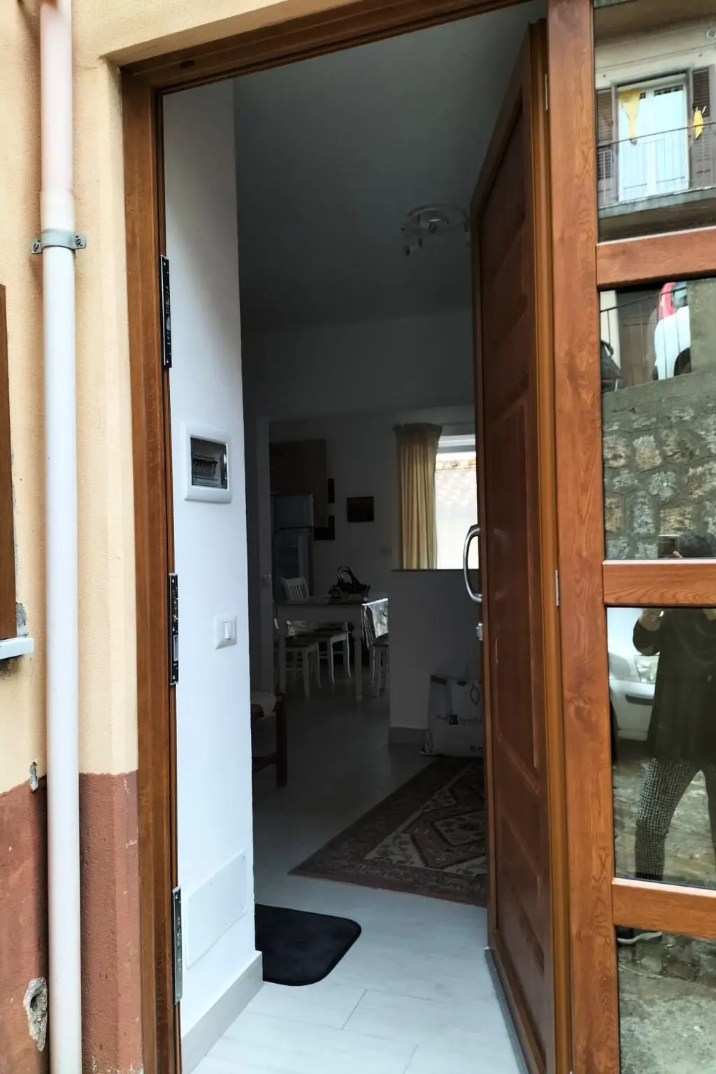 Résidence Wohnung mit Balkon