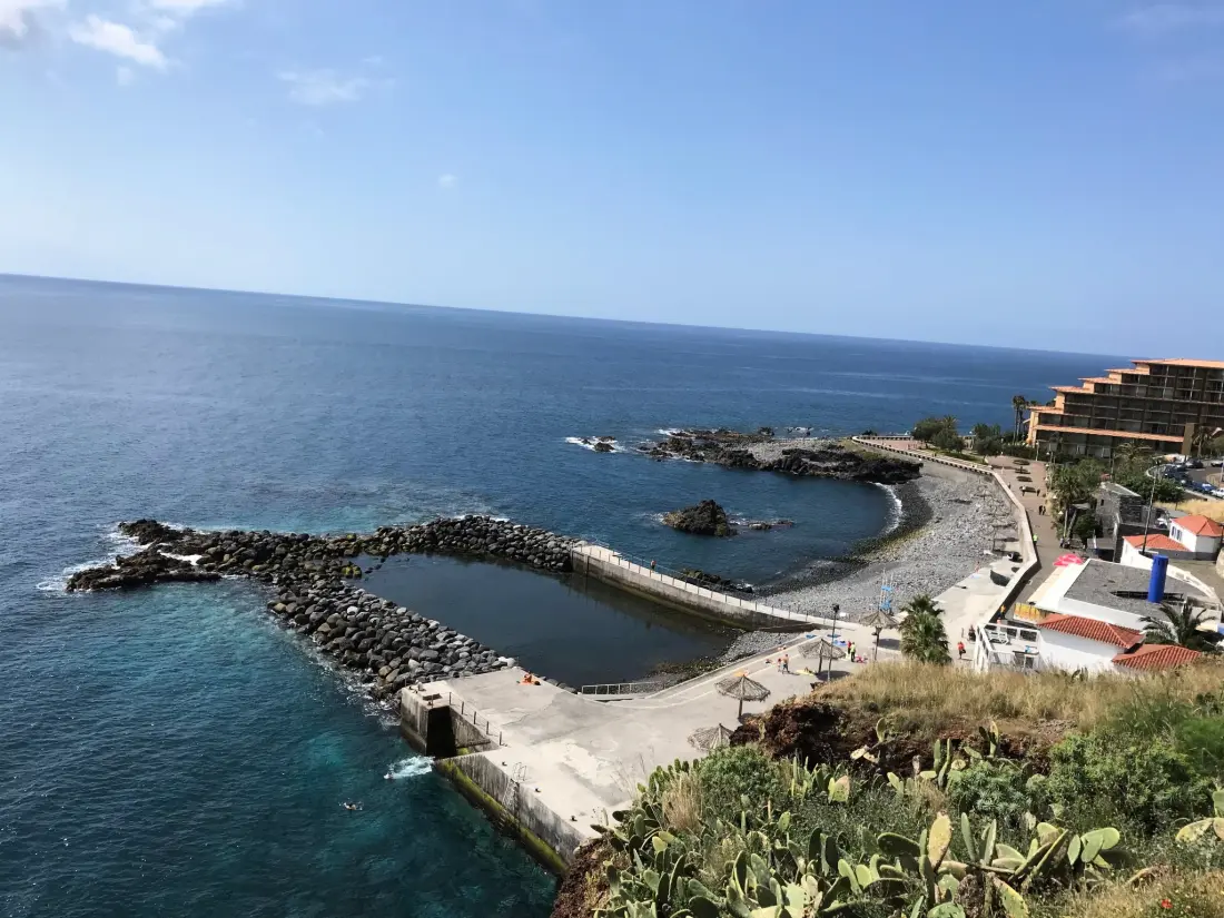 Résidence mit Blick auf das Wasser