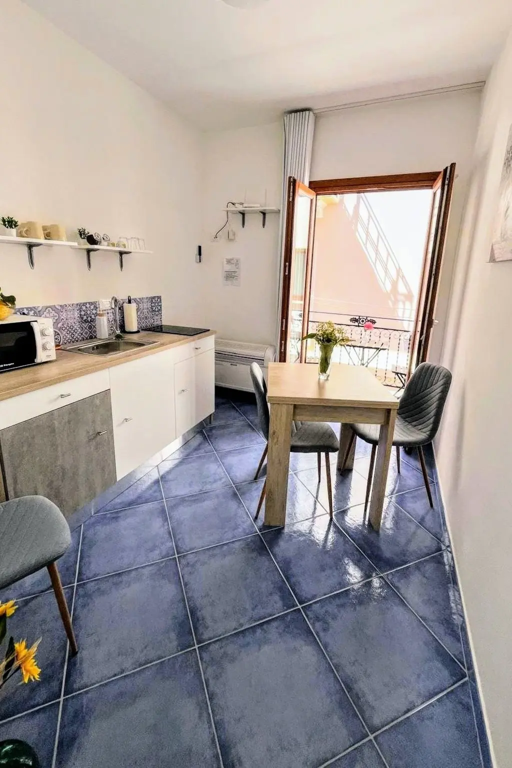Résidence Oikos Design-Ferienwohnung mit Aussicht