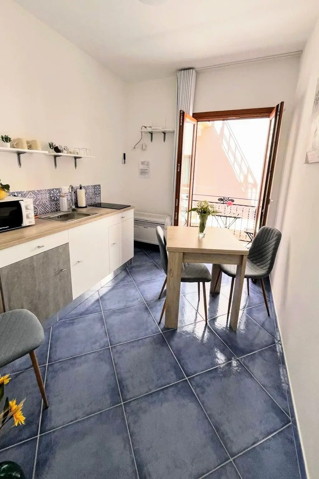 Résidence Oikos Design-Ferienwohnung mit Aussicht