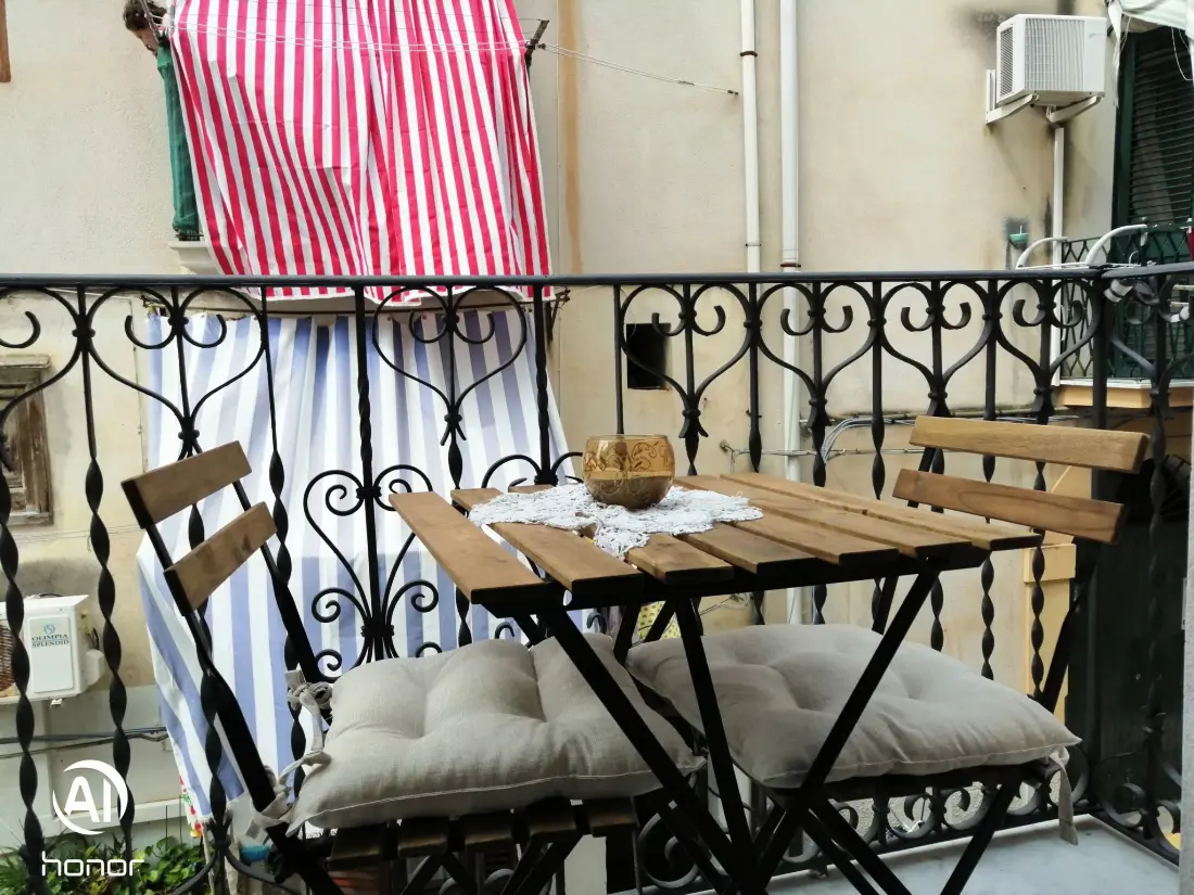 Résidence Wohnung im Zentrum mit Balkon, in der Nähe des Meeres