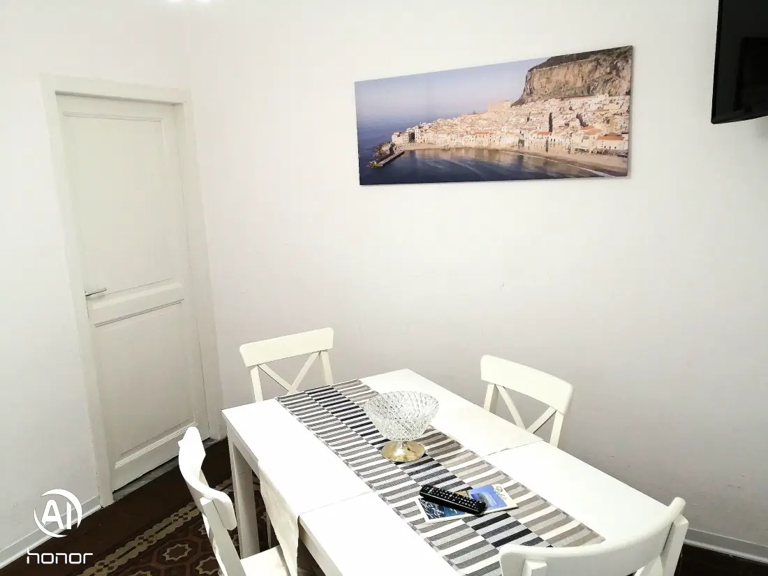 Résidence Wohnung im Zentrum mit Balkon, in der Nähe des Meeres