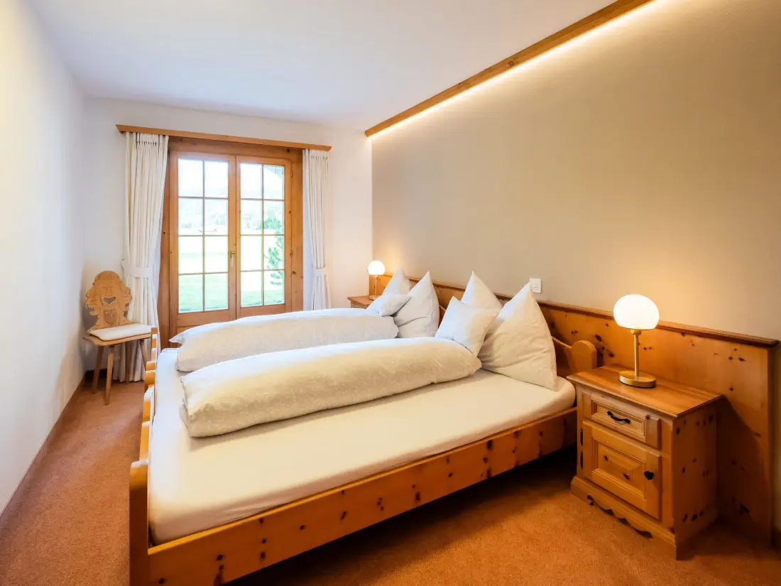 Résidence Bündastrasse 22 EG Appartement/Fewo, Dusche oder Bad, WC 2 1/2-Zimmerwohnung