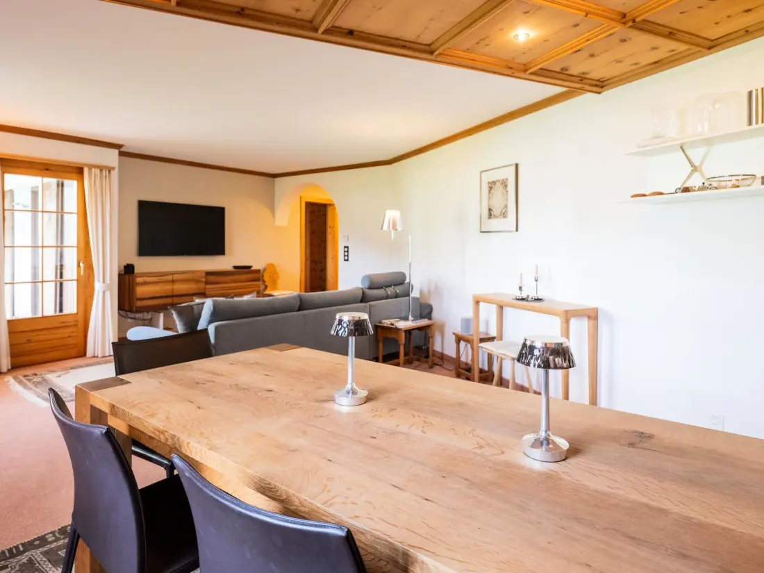 Résidence Bündastrasse 22 EG Appartement/Fewo, Dusche oder Bad, WC 2 1/2-Zimmerwohnung
