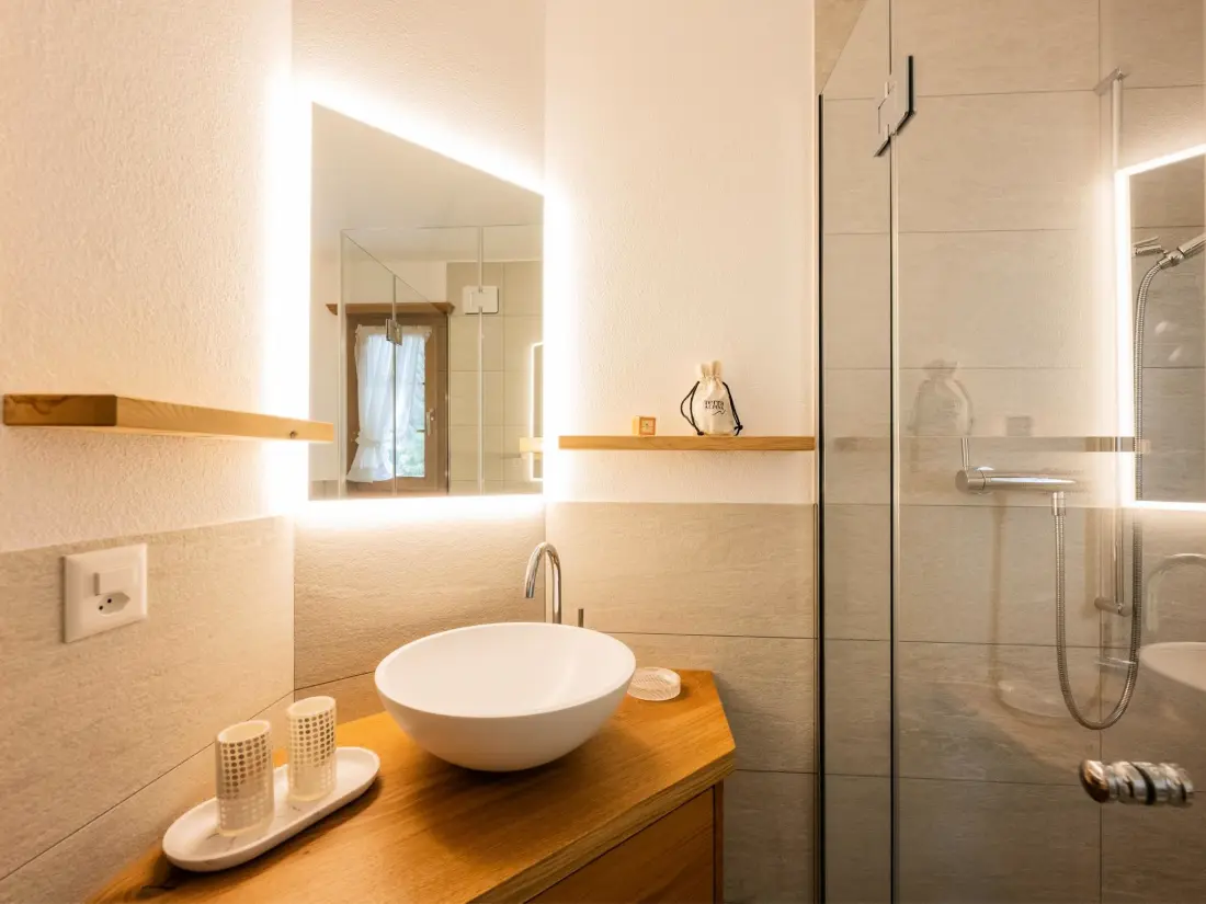 Résidence Bündastrasse 22 OG Appartement/Fewo, Dusche oder Bad, WC 6 1/2-Zimmerwohnung