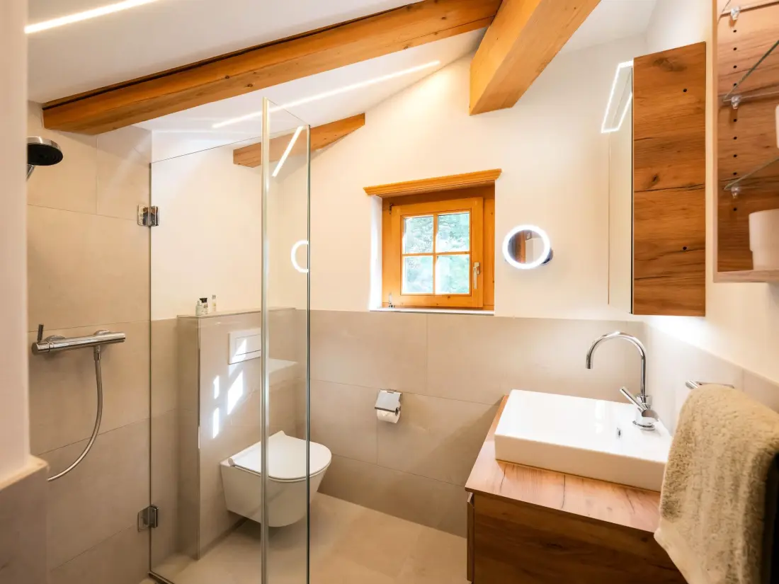 Résidence Bündastrasse 22 OG Appartement/Fewo, Dusche oder Bad, WC 6 1/2-Zimmerwohnung