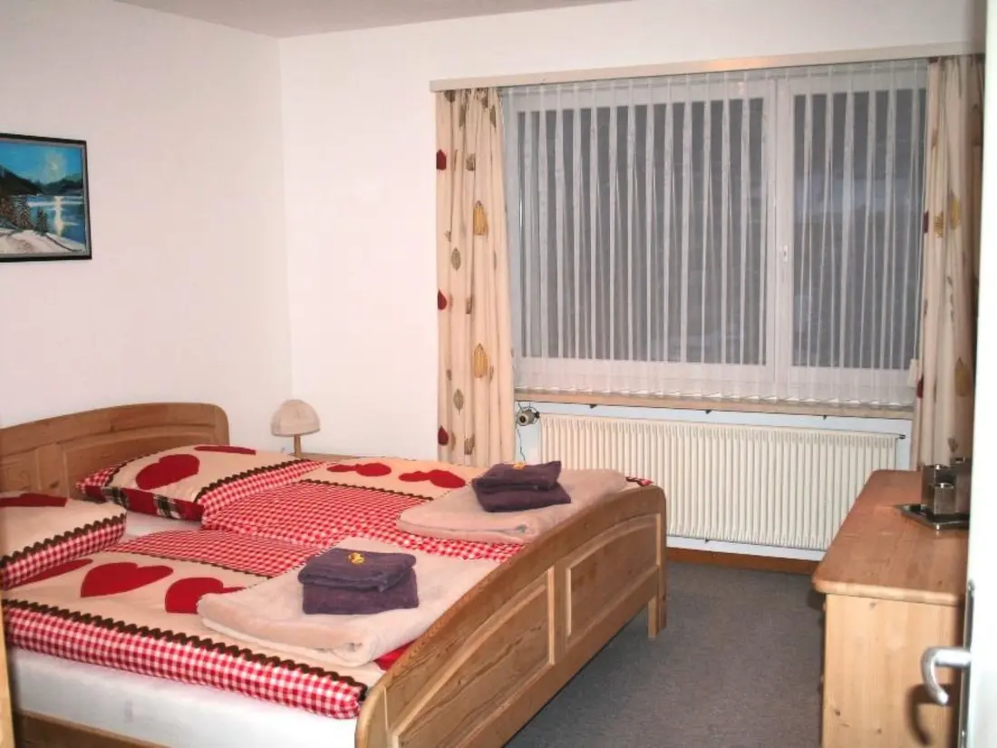 Résidence Chesa Grischa 12 Appartement/Fewo, Dusche oder Bad, WC 3½-Zimmerwohnung