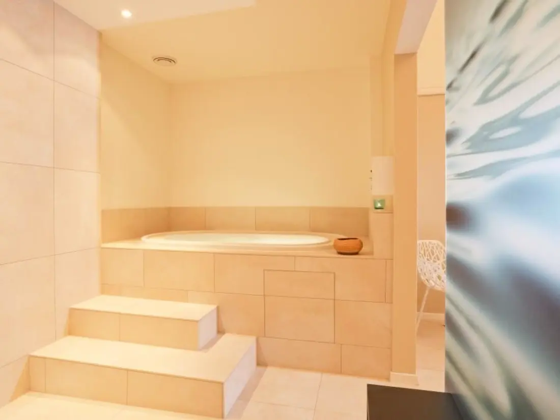 Résidence Ferienwohnung Hotel National Appartement/Fewo, Dusche oder Bad, WC