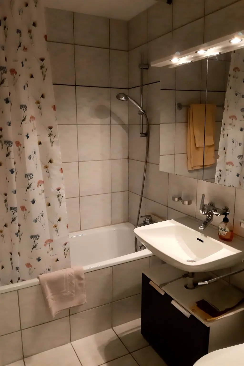 Résidence Quellenhof C04 Appartement/Fewo, Dusche oder Bad, WC 2-Zimmerwohnung