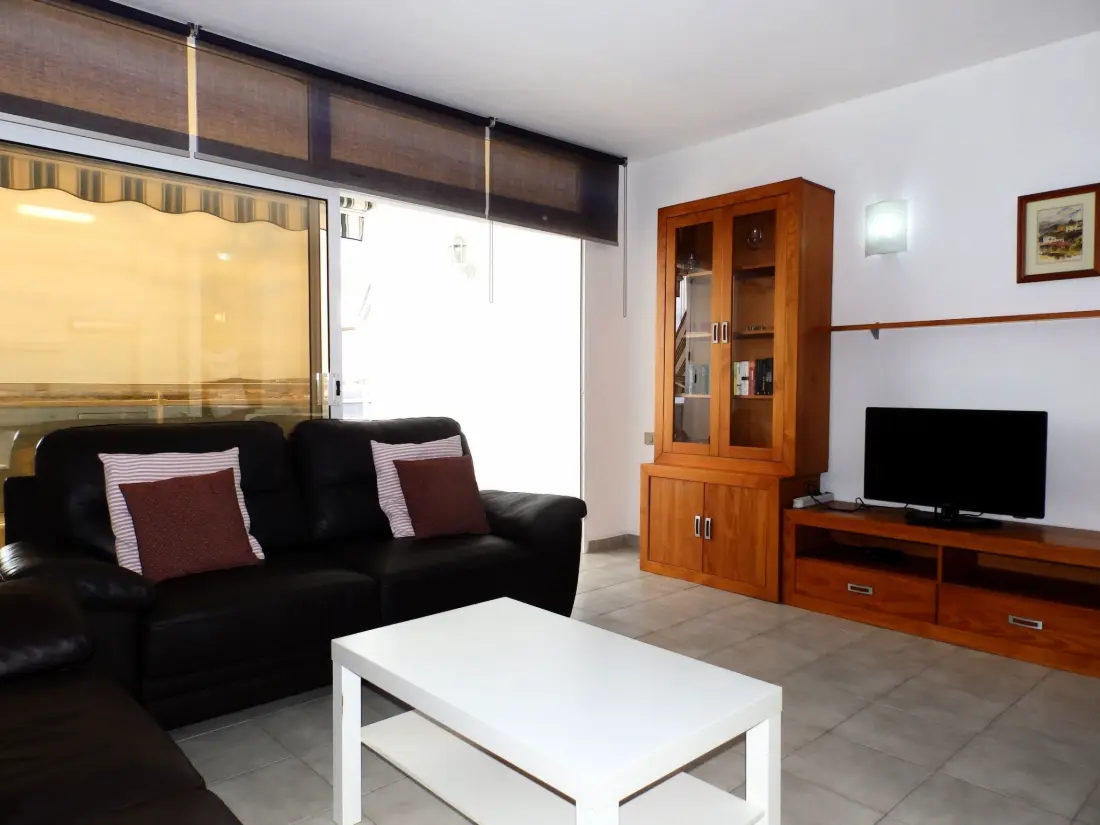 Résidence mit Balkon und Meerblick
