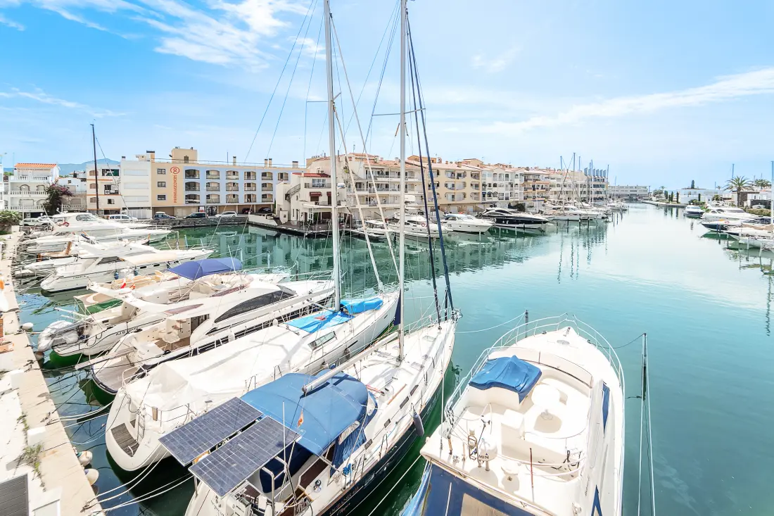 Appartements à Empuriabrava