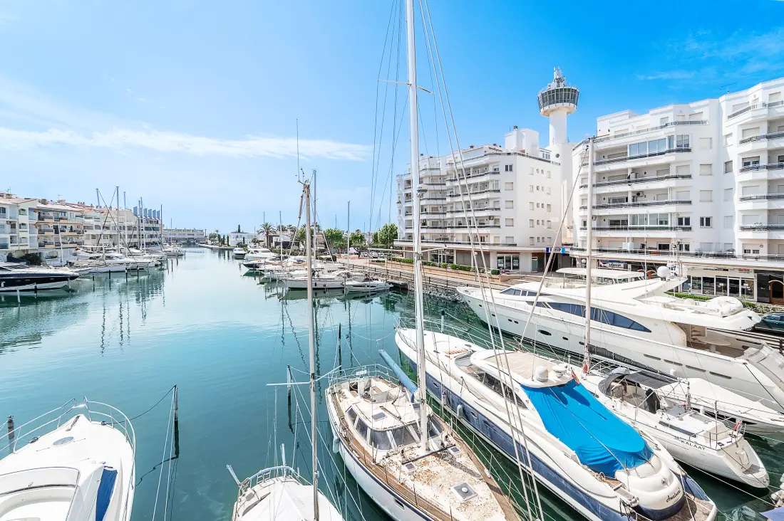 Appartements à Empuriabrava