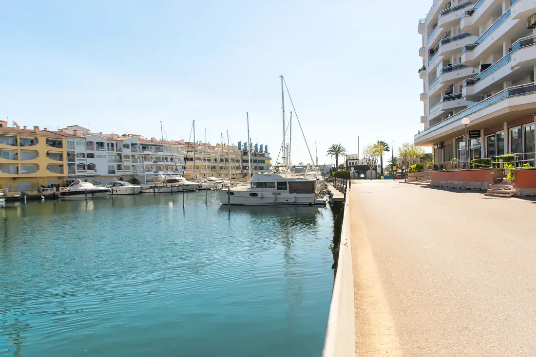 Appartements à Empuriabrava