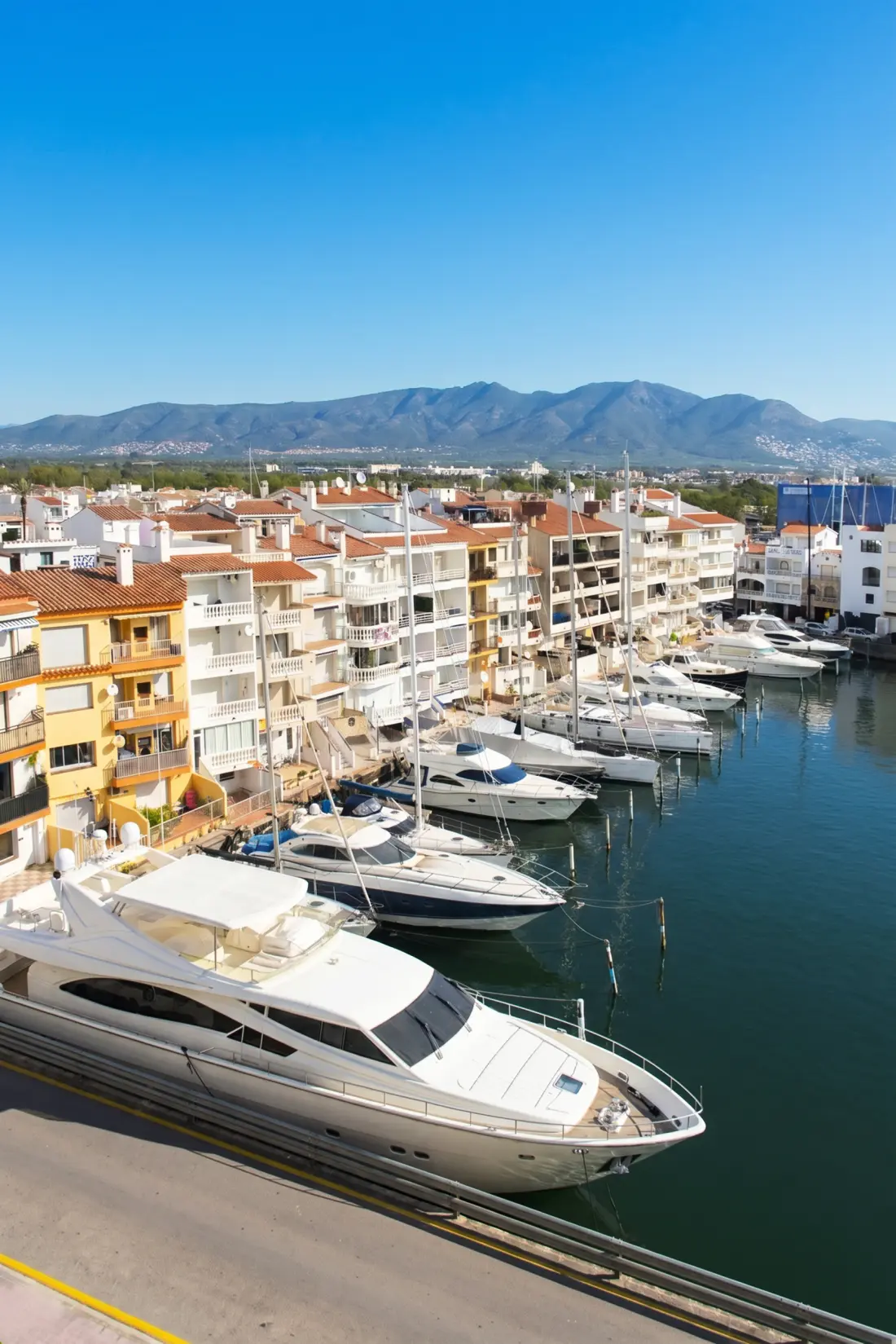 Appartements à Empuriabrava