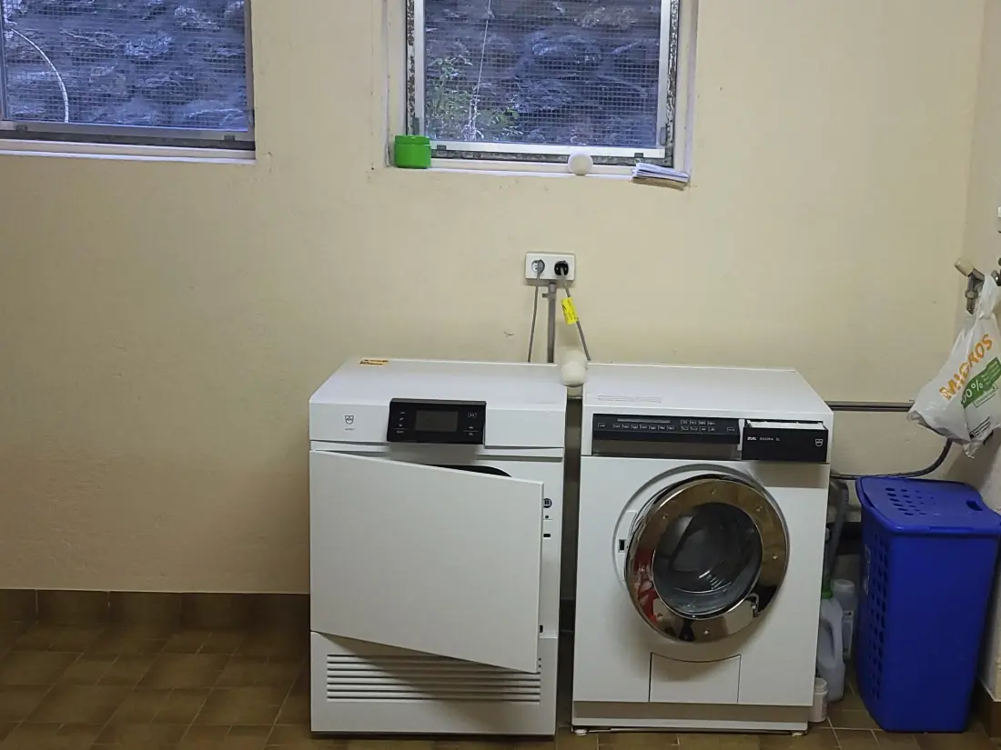 Résidence Lischa 3. OG Süd Appartement/Fewo, Dusche oder Bad, WC