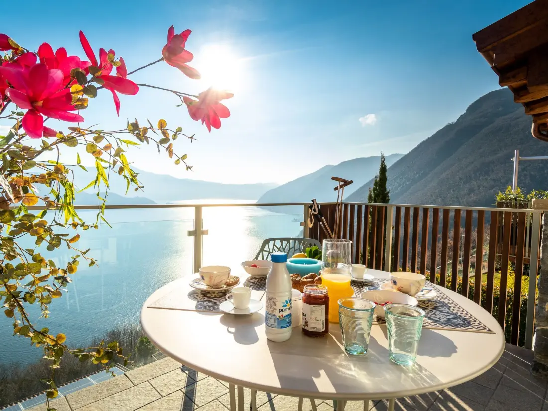 Résidence mit Terrasse