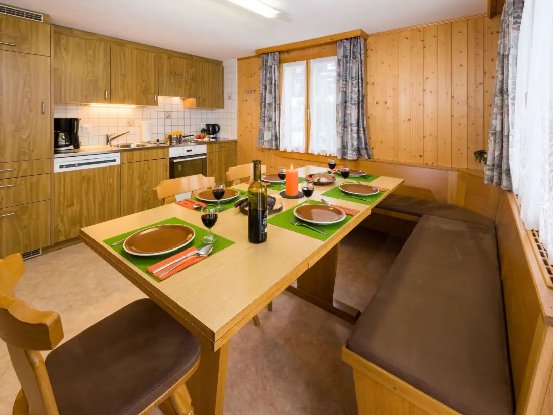 Résidence Chalet Ferienwohnungen Schwalbennest Moos Grächen, (Grächen),