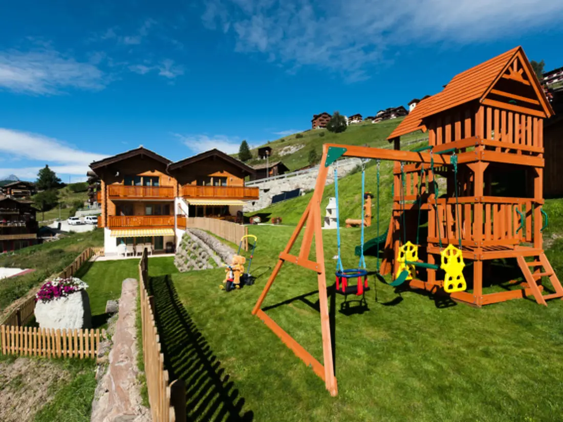 Résidence Clarino, AZapartments.ch, B&B, (Grächen), 1285