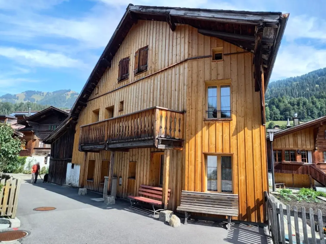 Résidence Familienchalet in Saanen – Gstaad