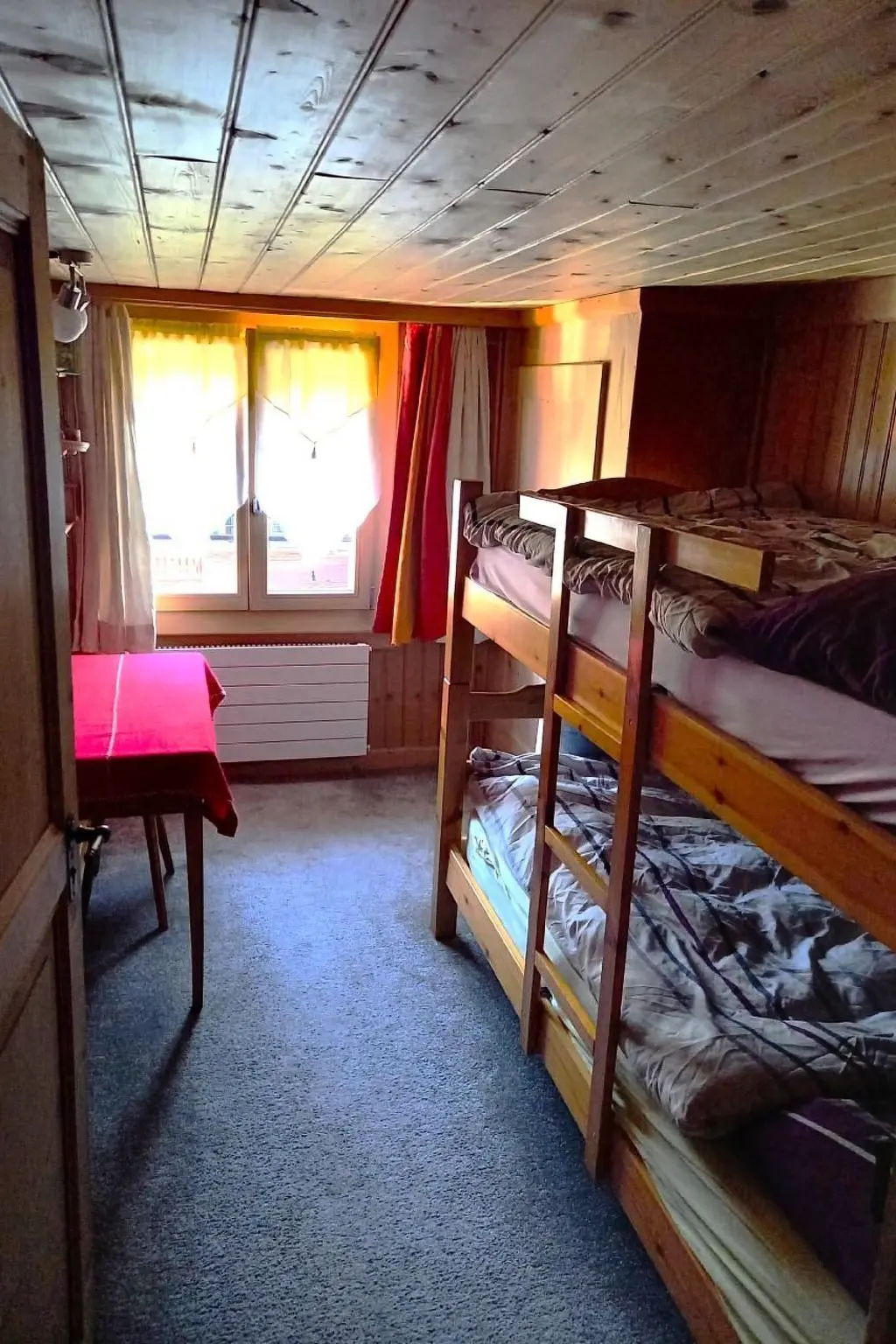 Résidence Familienchalet in Saanen – Gstaad