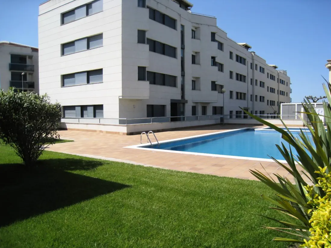 Résidence Costabravaforrent Balcó 7, mit gemeinschaftlichem Schwimmbad