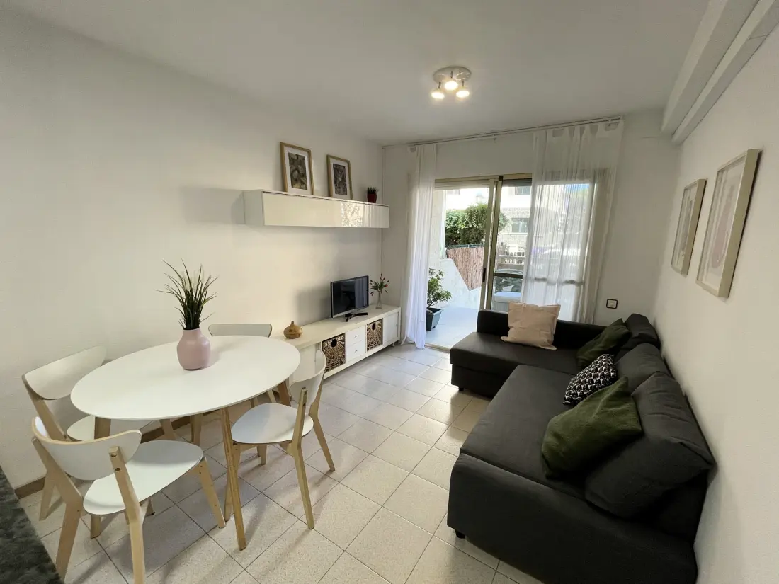 Résidence LA PINEDA HOLIDAY APARTMENT