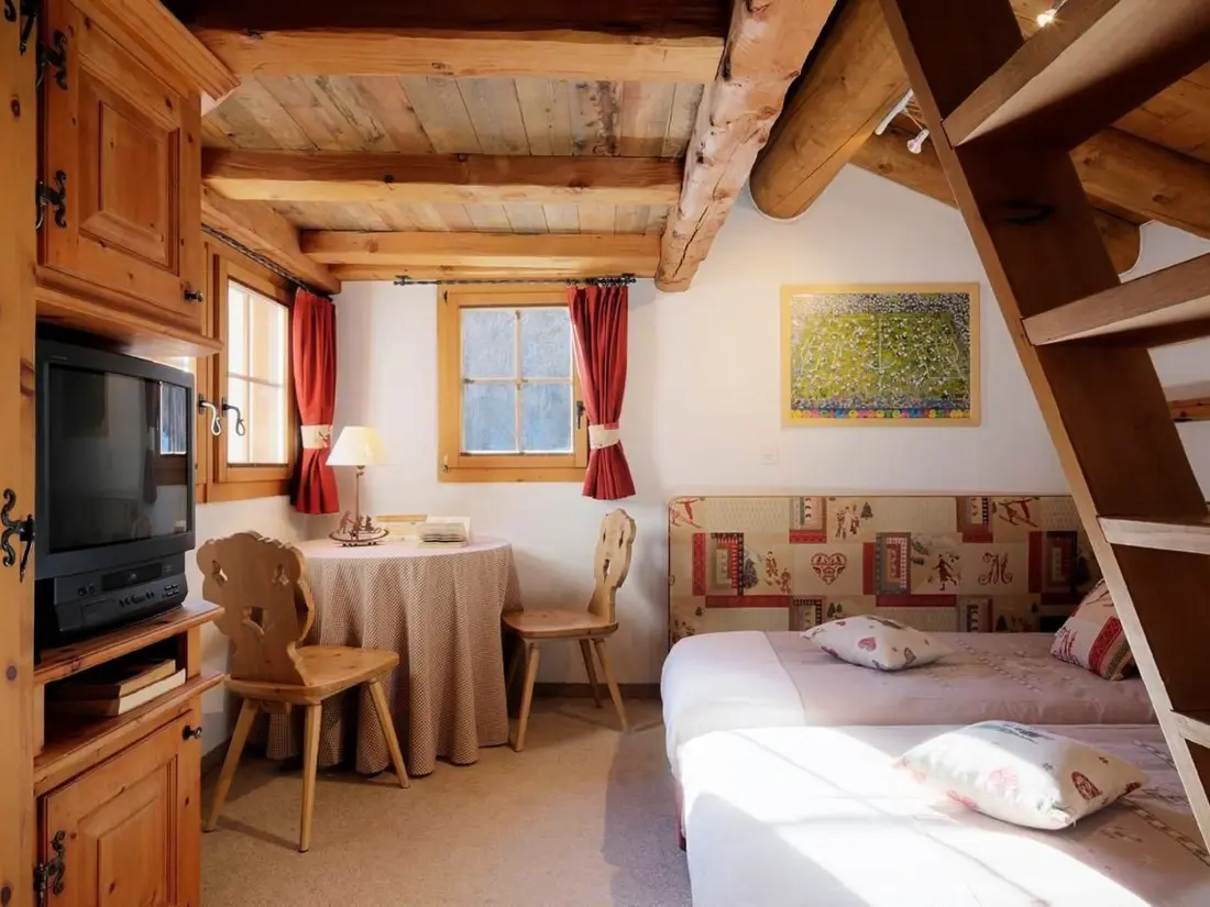 Maison de Vacances La Punt Chamues-ch