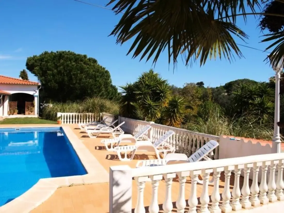 Résidence mit Terrasse und Gemeinschaftspool