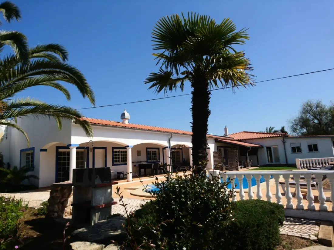 Résidence mit Terrasse und Gemeinschaftspool