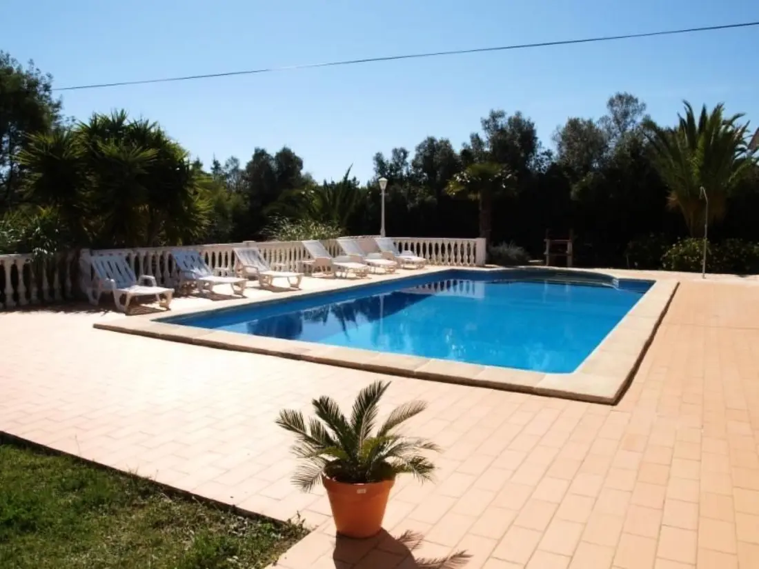 Résidence mit Terrasse und Gemeinschaftspool