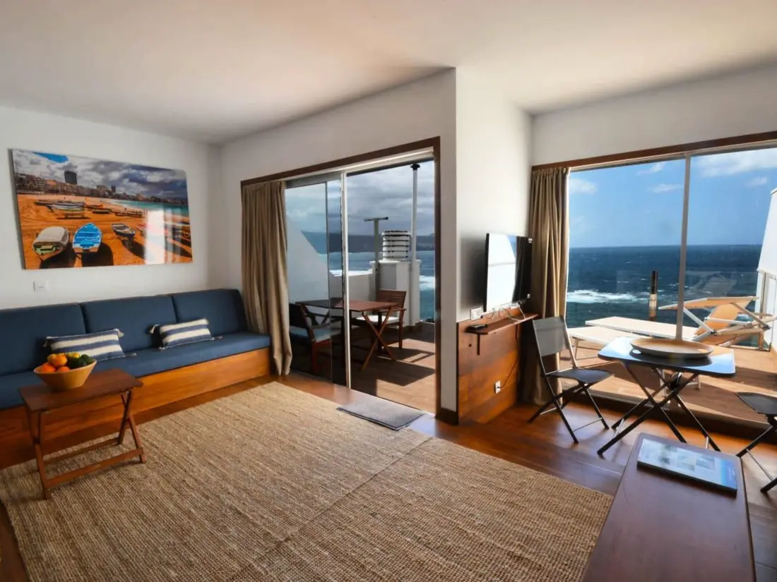 Résidence Wohnung mit privater Terrasse und Meerblick