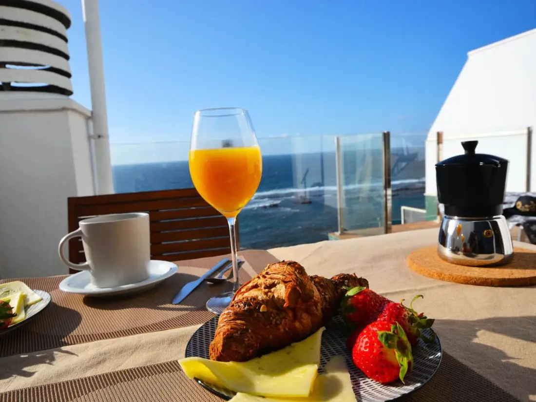 Résidence Wohnung mit privater Terrasse und Meerblick