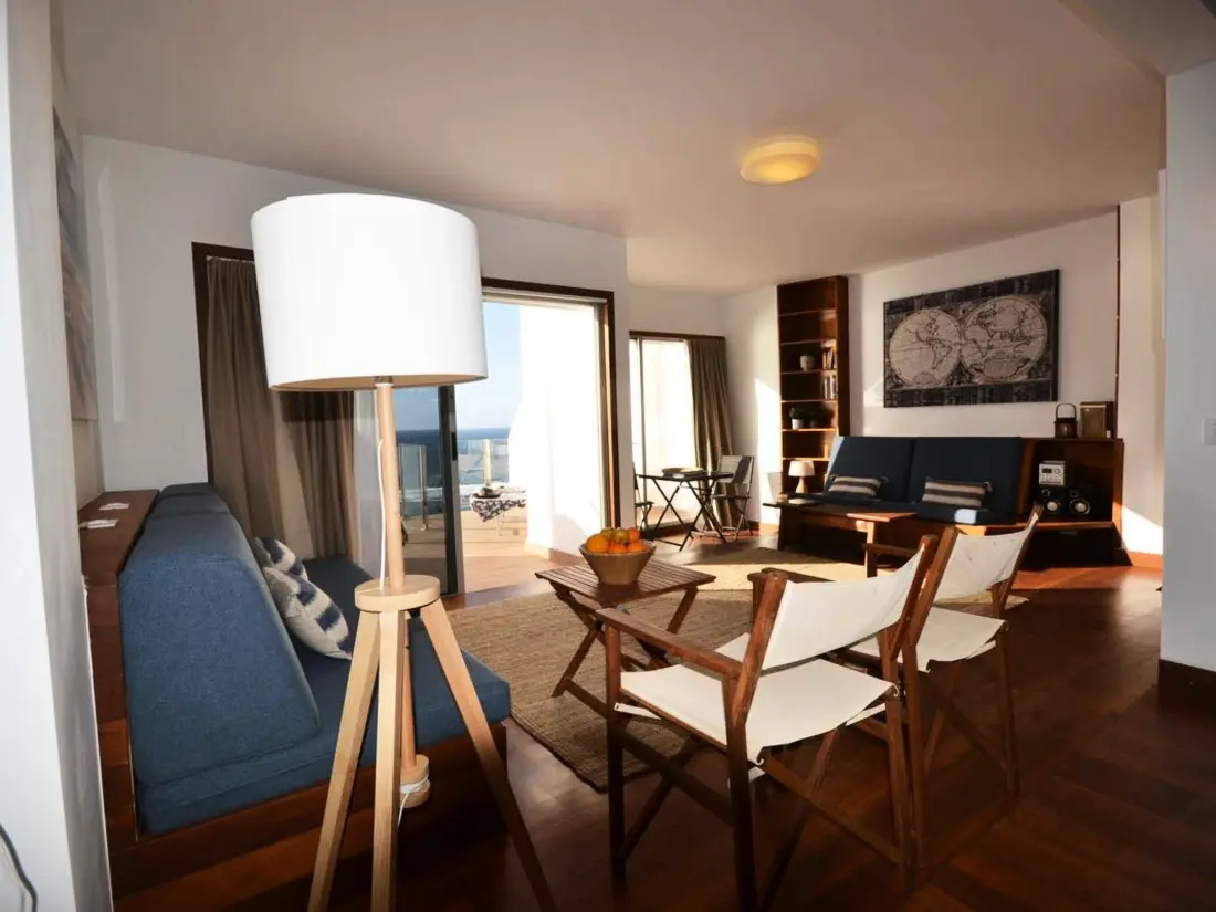 Résidence Wohnung mit privater Terrasse und Meerblick