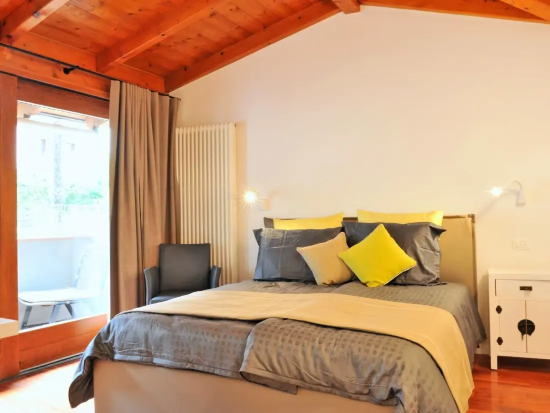 Résidence Große Wohnung in Limone Sul Garda mit Terrasse und Garten und Nah am Strand
