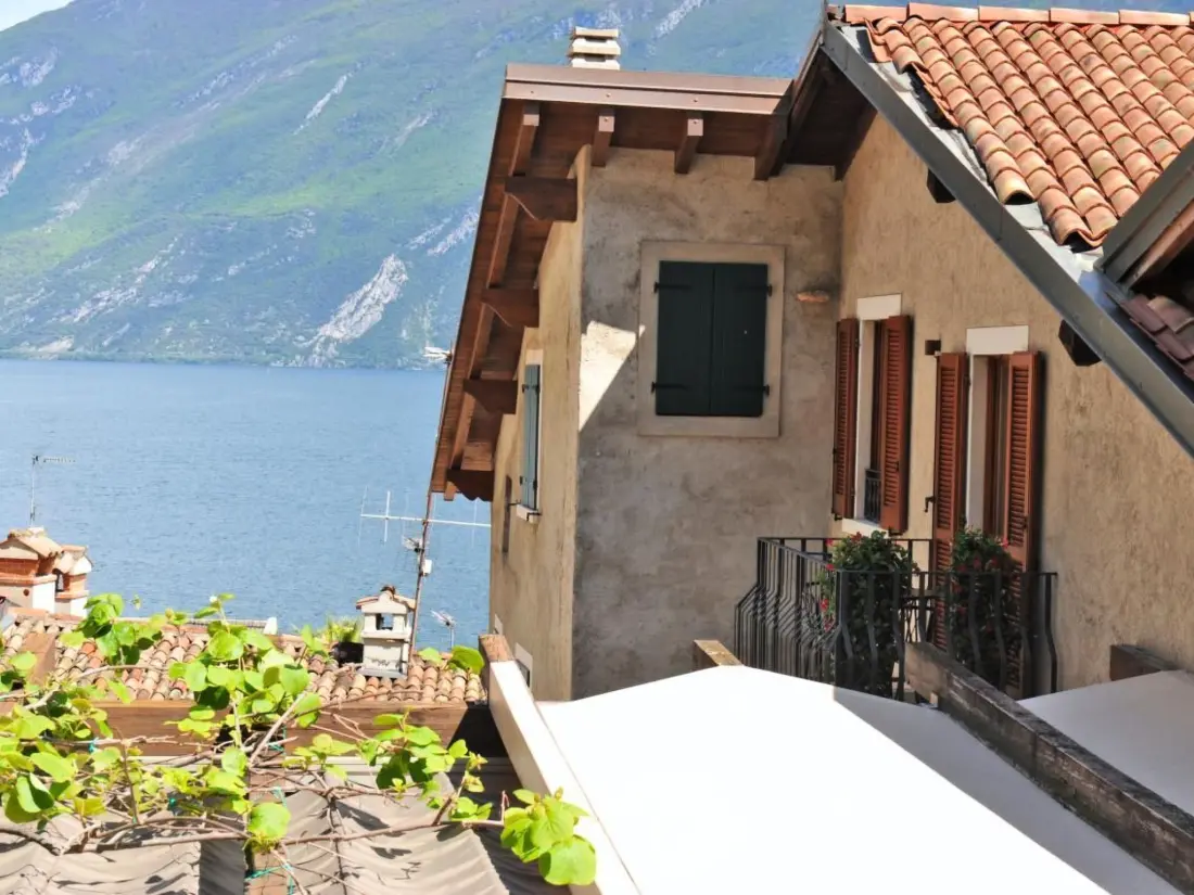 Résidence Große Wohnung in Limone Sul Garda mit Terrasse und Garten und Nah am Strand
